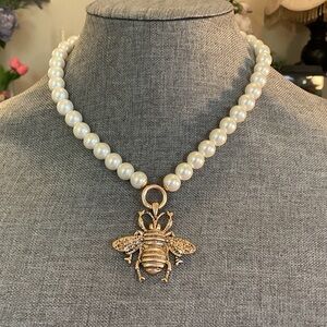 Luxurious Pearl Necklace with Gold Bee Charm